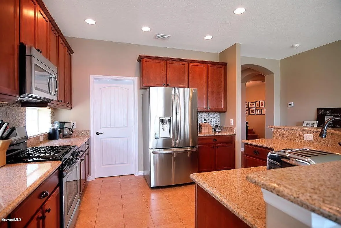 Building Photo - 3273 Candia Dr