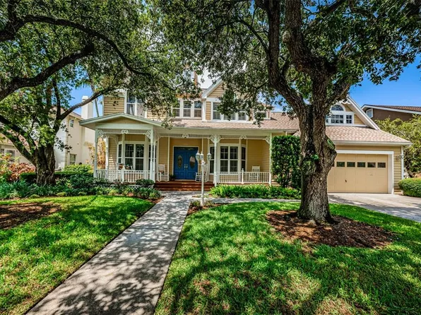 833 Marco Dr NE, Saint Petersburg, FL 33702