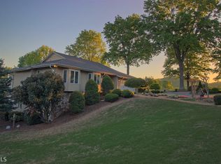 504 Jonathan Pl, Clarkesville, GA 30523