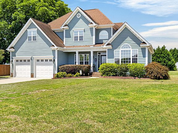 3rd image of 109 Grahamridge Ln