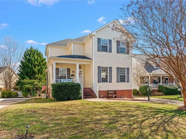 1715 Springfield Village Ct, Clemmons, NC 27012