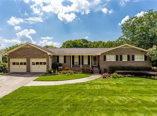 242 Rhodes Dr, Marietta, GA 30068