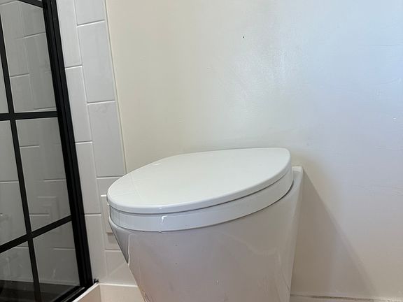 5th image of 15850 Blossom Hill Rd #2