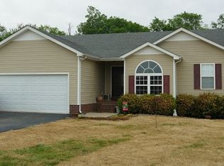 162 Kimberly Ave, Bowling Green, KY 42101