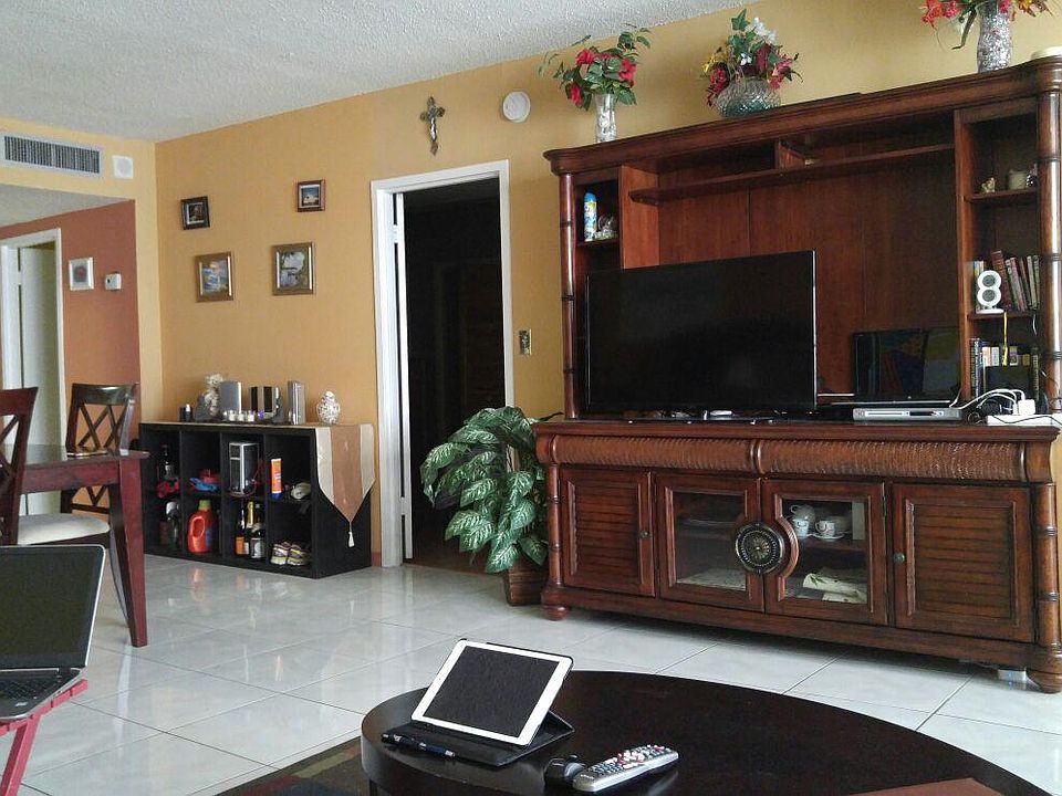 2nd image of 3725 S Ocean Dr APT 407