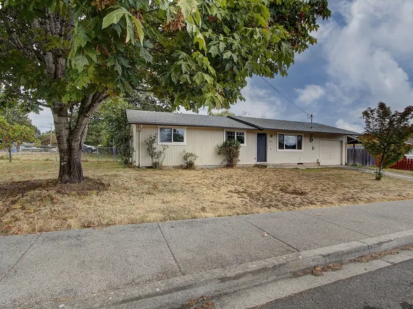 625 E Elm Ave, La Center, WA 98629