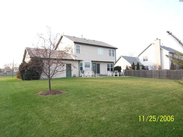 934 Donnelly Pl, McHenry, IL 60050