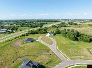 1018 Bitterend Cir, Mankato, MN 56001