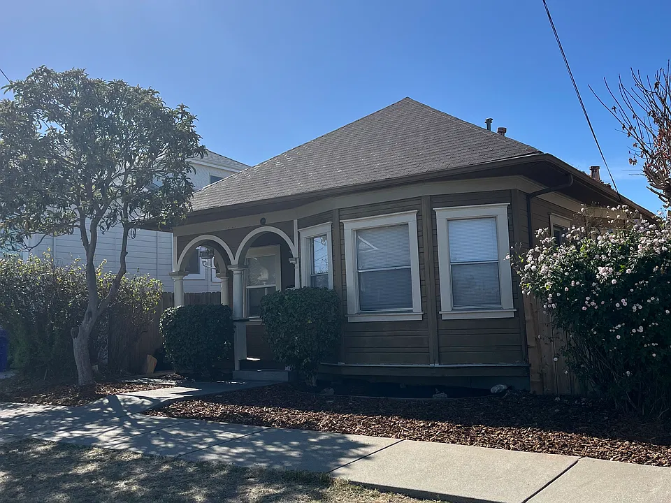 108 Garretson Ave