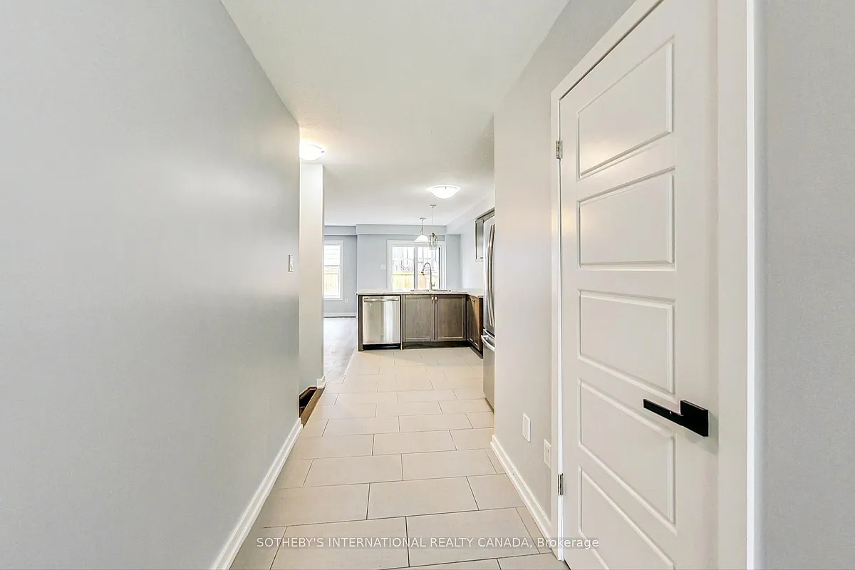 Building Photo - 131 Pagebrook Cres