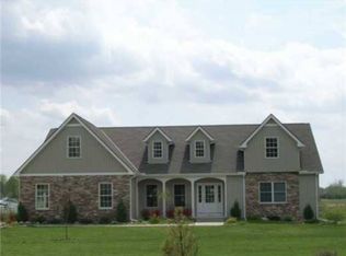 36975 Chestnut Ridge Rd, Elyria, OH 44035