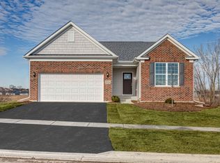 2916 Briargate Dr, Lindenhurst, IL 60046