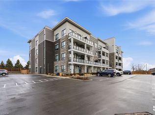 120 Springvalley Cres #203, Hamilton, ON L9C0G2