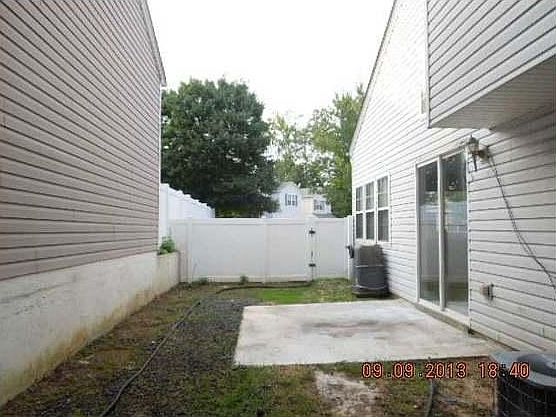 4th image of 941 Windcroft Cir NW