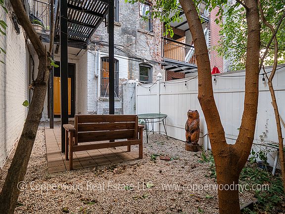 3rd image of 428 E 89th St APT C