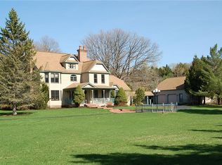 4572 E Lake Rd, Cazenovia, NY 13035