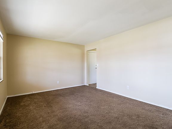 2nd image of 1905 Bluehill Dr