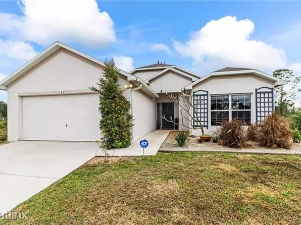 3005 41st St W, Lehigh Acres, FL 33971