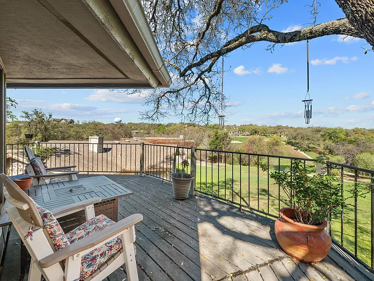 604 Rolling Green Dr — Photo 11