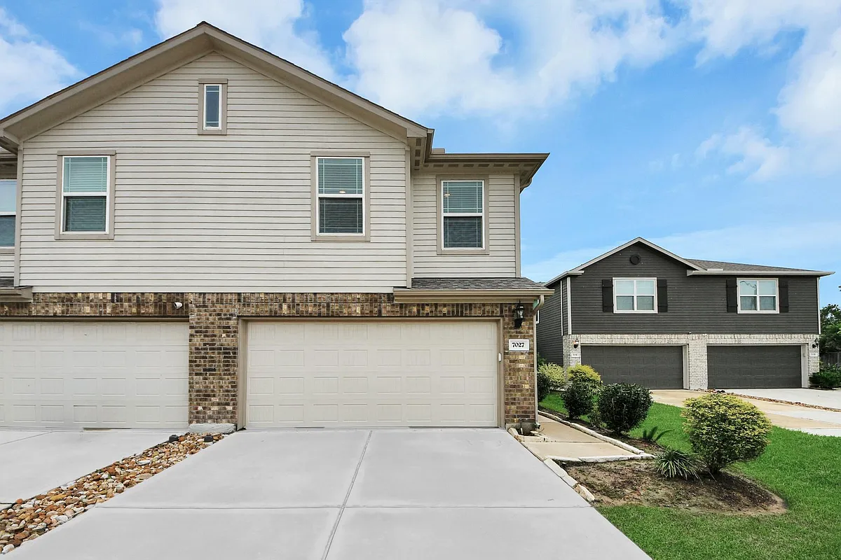 Building Photo - 7027 Cedar Breeze Ct