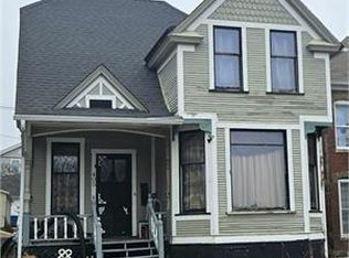 405 W 3rd St, Muscatine, IA 52761