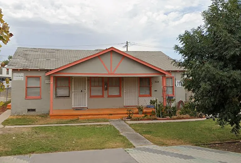 720 S 3rd St — Photo 1