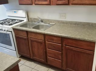 918 Denton St APT 13, La Crosse, WI 54601