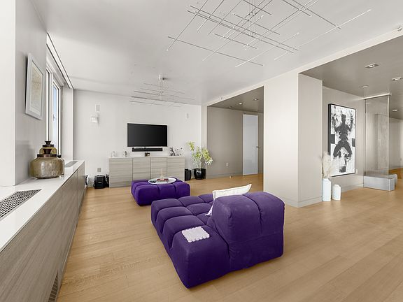 5th image of 635 W 42nd St APT 39A