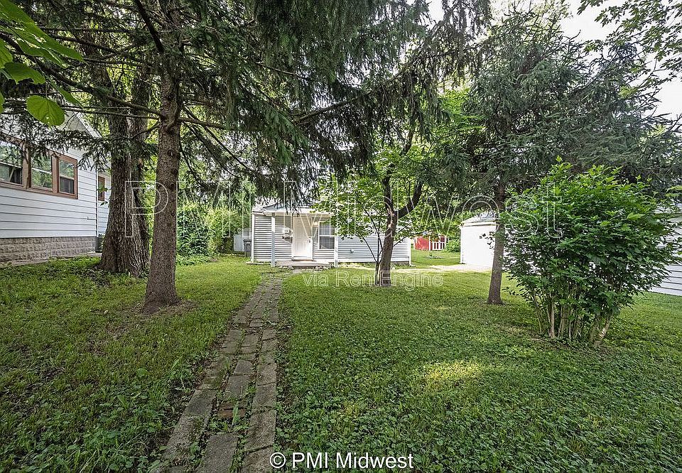 1st image of 1519 E Mills Ave