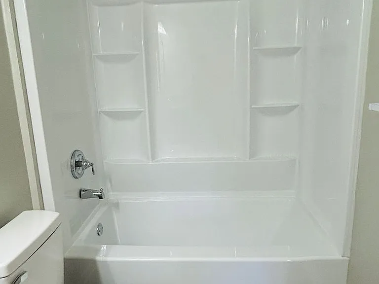 513 Toombs St — Photo 17
