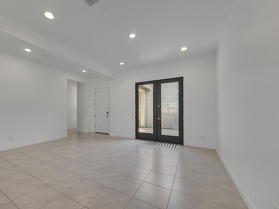 4th image of 4634 N 180TH Drive
