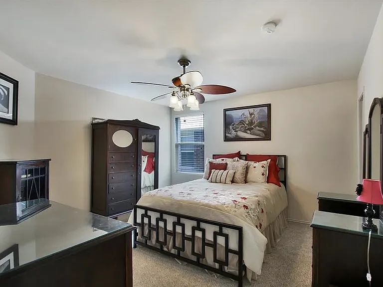 1007 Shelborn Dr — Photo 16