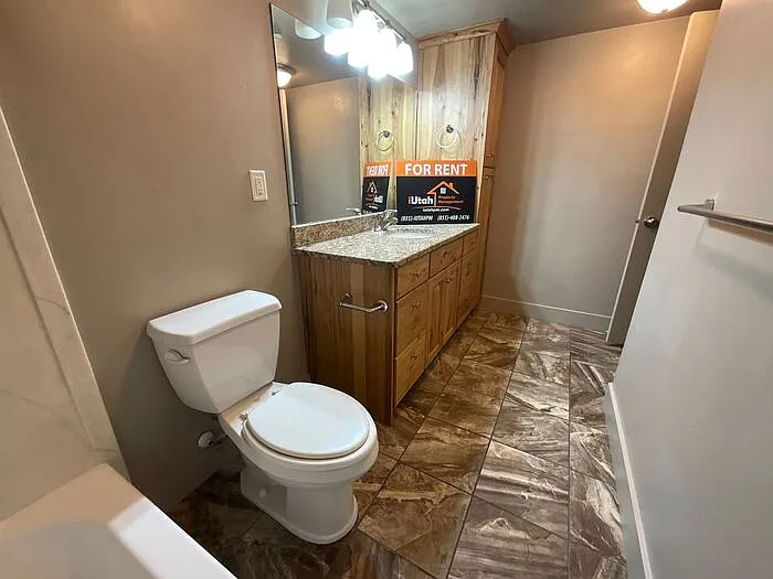180 E 125 N #22 — Photo 17