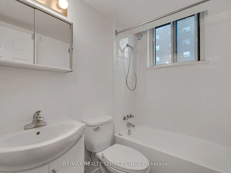 223 Jackson St W #1009 — Photo 18
