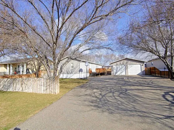 823 E 3rd St S, Taber, AB T0K 0Z0
