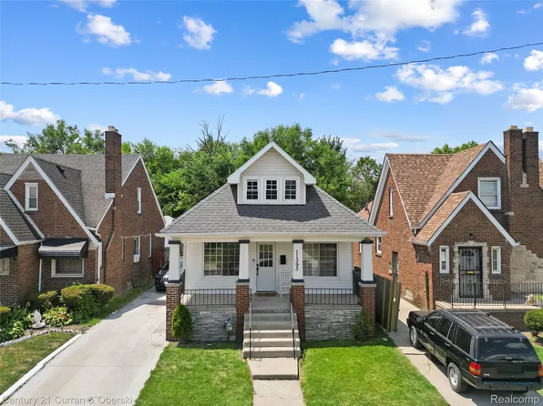 11393 Winthrop St, Detroit, MI 48227