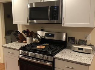 29 Fayette St #4R, Newton, MA 02458