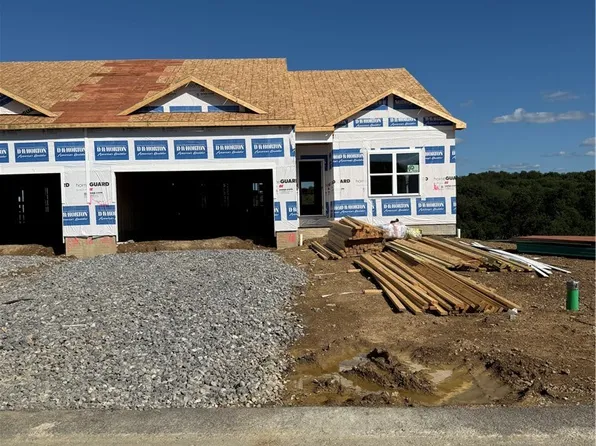 151 Smith Ln, Beaver Falls, PA 15010