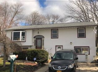 479 Wicks Rd, Brentwood, NY 11717