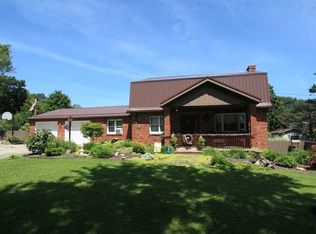 416 Dillon Rd, Acme, PA 15610