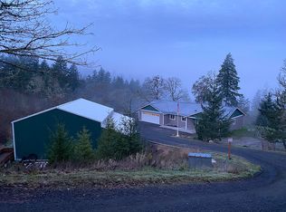 22350 SE Royal Anne Dr, Amity, OR
