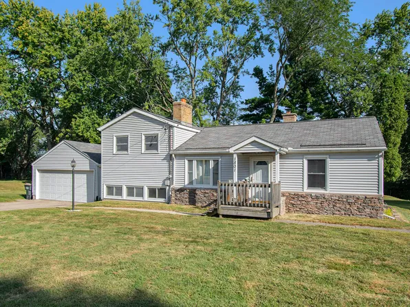 1801 Eckener Dr, Portage, MI 49002