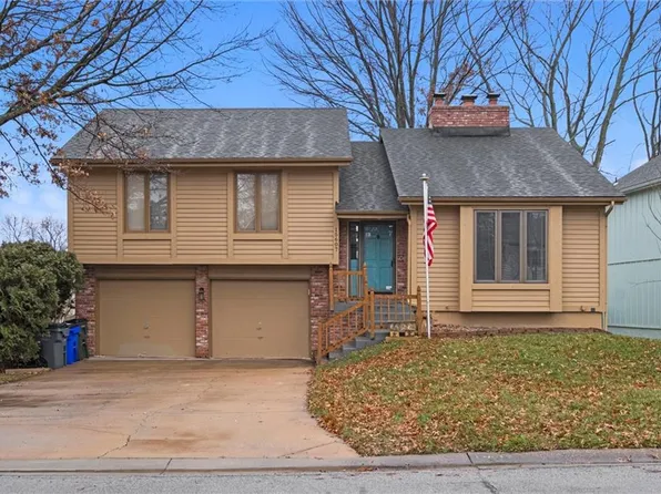 15607 W 125th St, Olathe, KS 66062