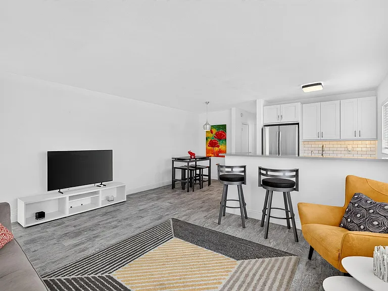 624 Orton Ave #3 — Photo 12