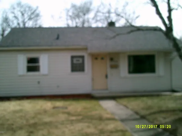 1338 Eastern Pl NE, Grand Rapids, MI 49505