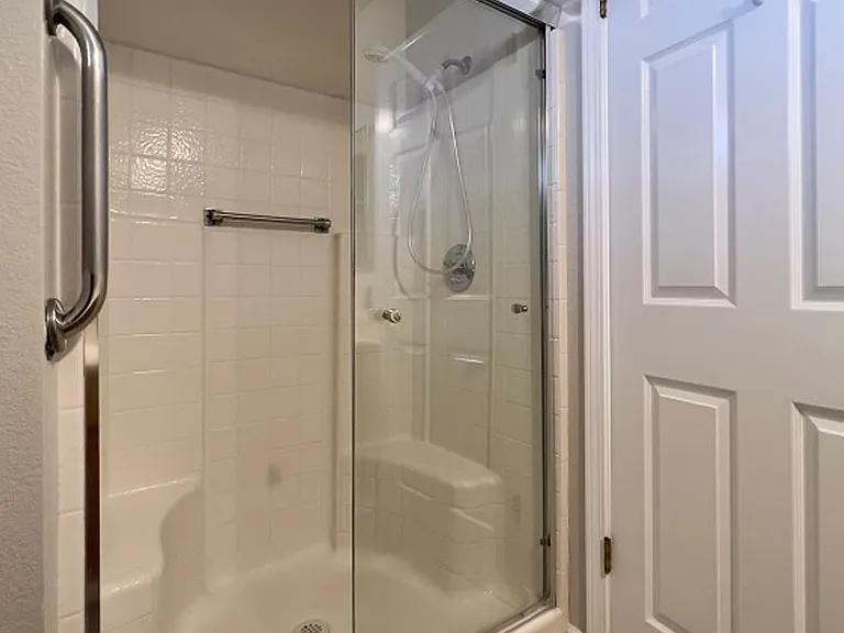 64 Fountain Grove Cir — Photo 18
