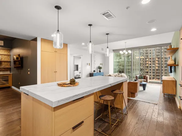 1212 Laurel St APT 1004, Nashville, TN 37203