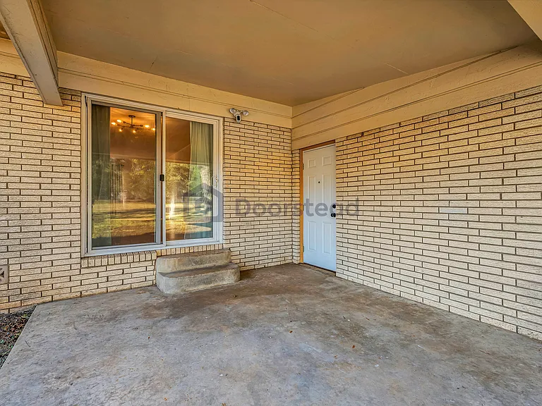 445 Granada Dr — Photo 27