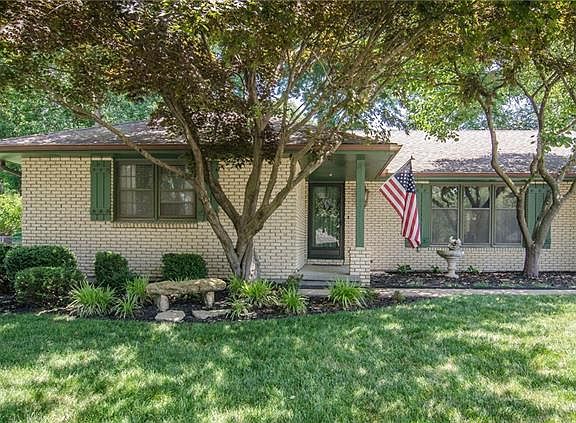 2nd image of 3403 E Colony Sq