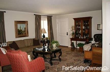 Living room : Large - great for entertaining